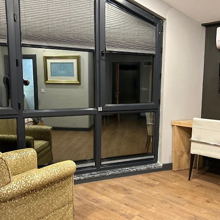 ילובה Tasliman Otel מראה חיצוני תמונה